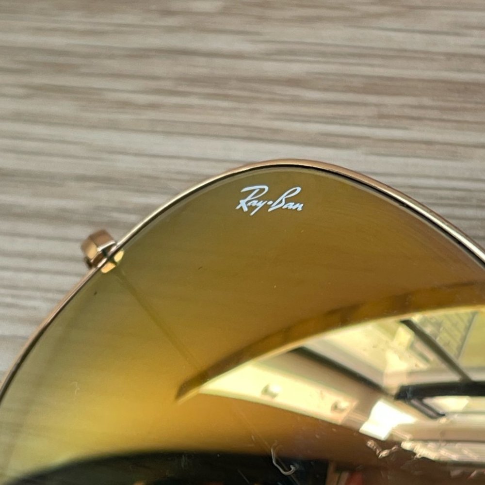 Ray-Ban Aviator Sunglasses - Picture 4 of 6